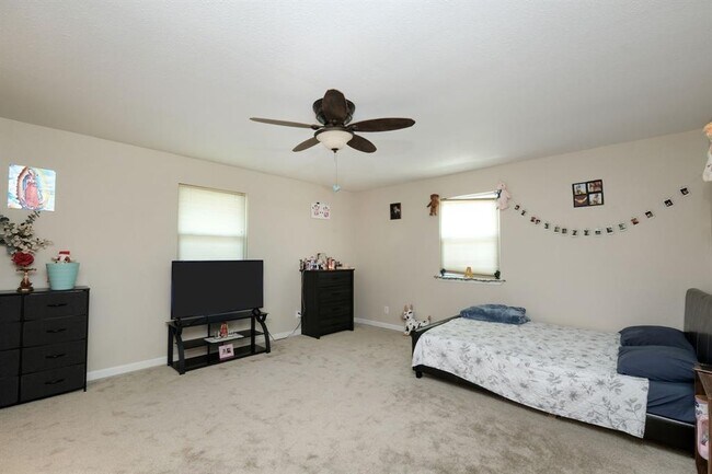 Building Photo - 1170 County Rd B