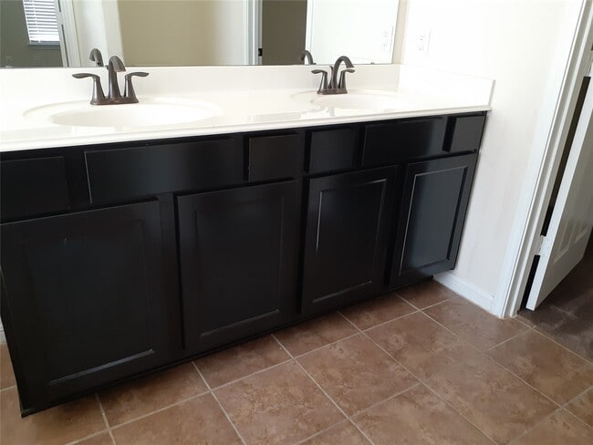 Building Photo - 6603 Sharpstone Creek Ln