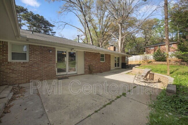 Building Photo - 2649 Homeland Dr