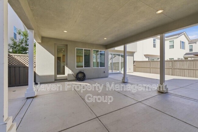 Building Photo - 3003 Neil Jerome Dr