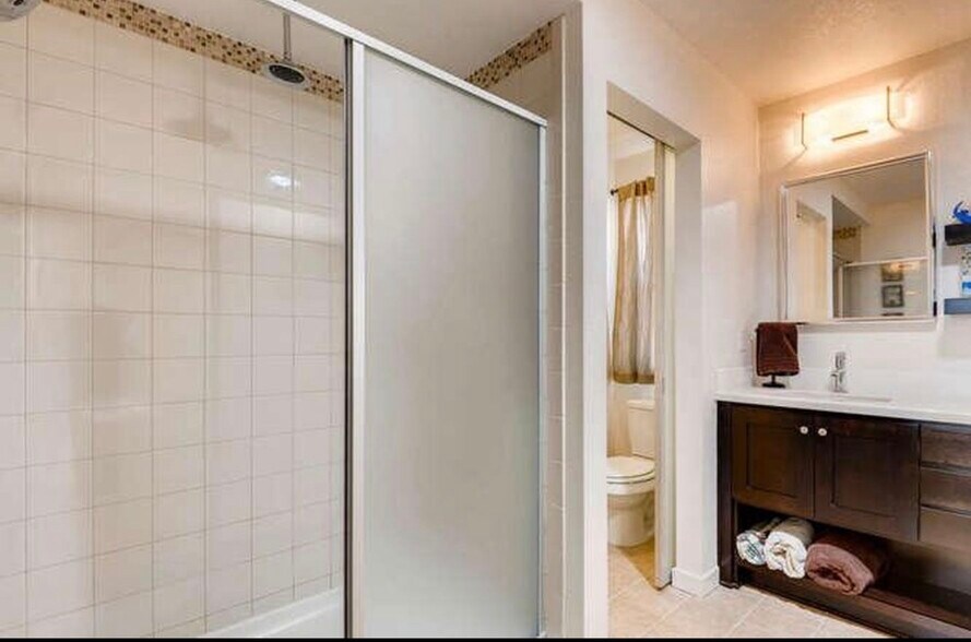 Building Photo - 14018 Pastel Ln