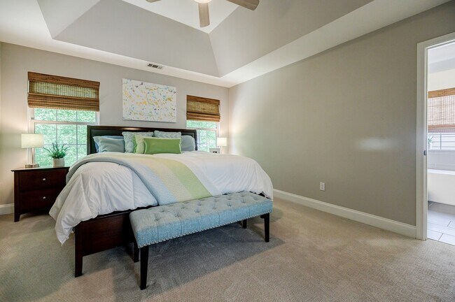 Building Photo - 2105 Brookridge Ter