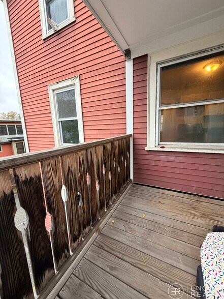 Building Photo - 56 Hancock St