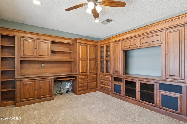 Building Photo - 3526 E Sahuaro Dr