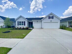 Building Photo - Four Bedroom Single Family Home in The Lak...