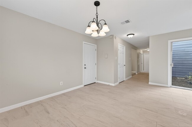 Building Photo - 10510 Overview Dr