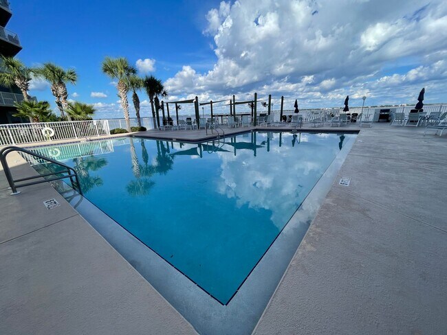 Building Photo - 6504 Bridge Water Way