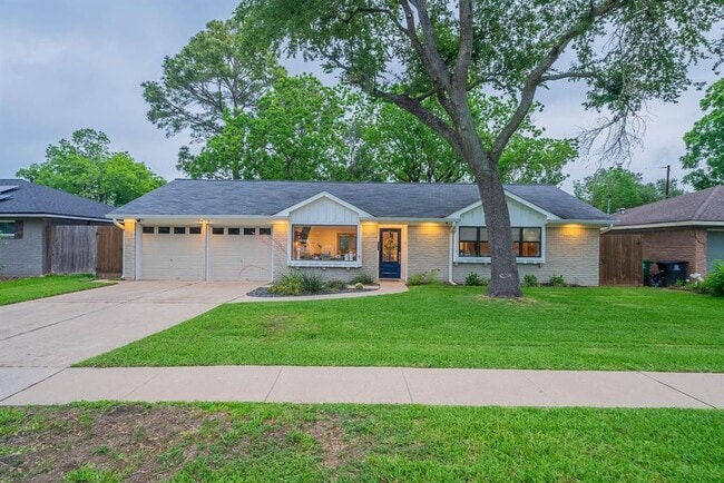 Primary Photo - 5810 Effingham Dr