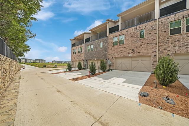 Building Photo - 7929 Bayside Dr