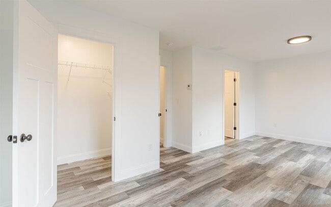 Building Photo - 359 Monadnock St