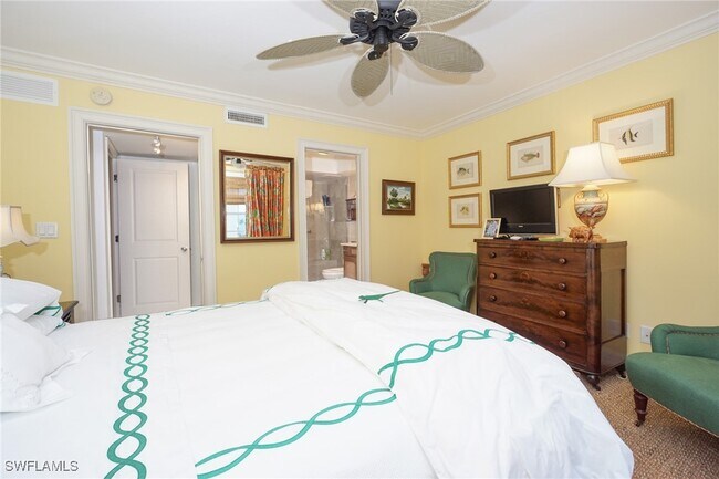 Building Photo - 1900 Gulf Shore Blvd N