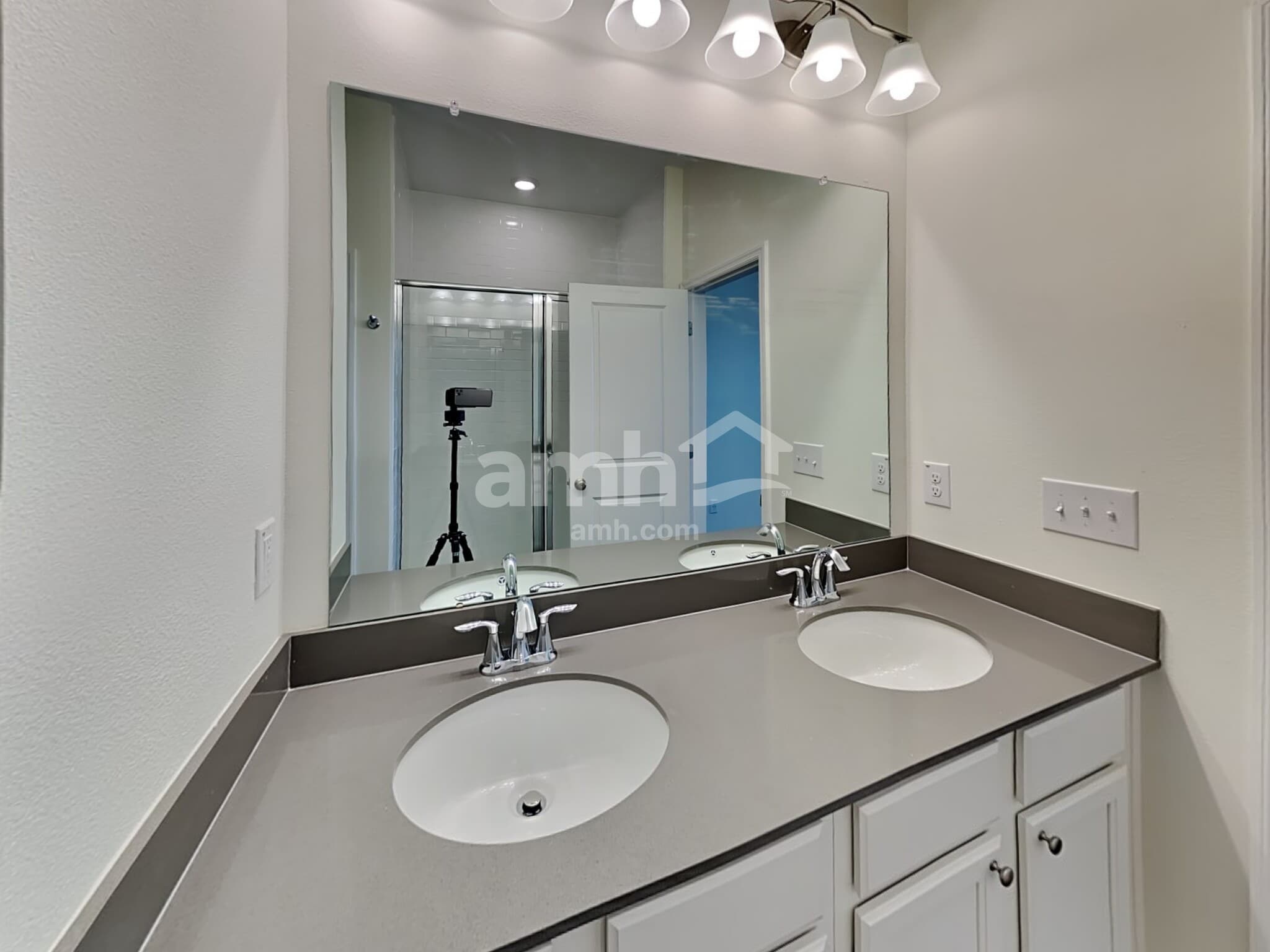 Building Photo - 3170 Bridge Haven Dr