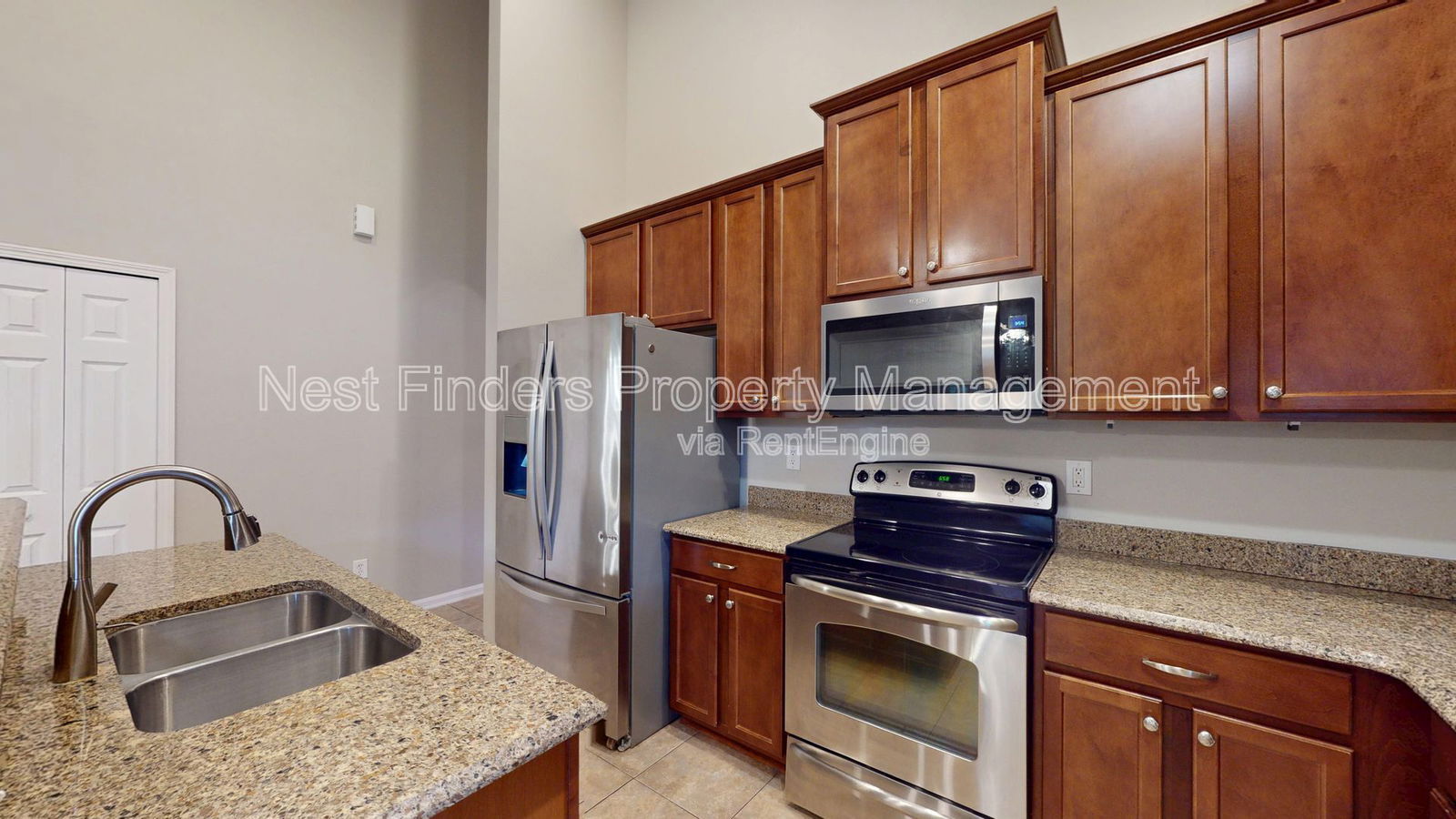 Building Photo - 105 N Aberdeenshire Dr