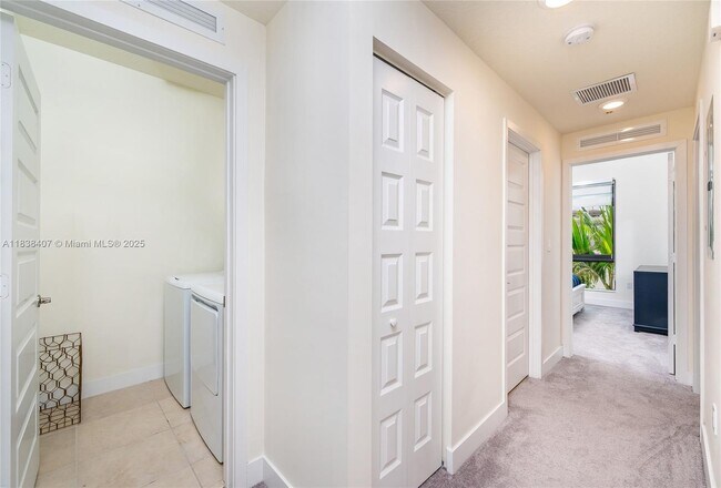 Building Photo - 4740 NW 84th Ct