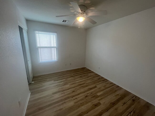 Building Photo - 2 Story-Single Family Home Located in Providence