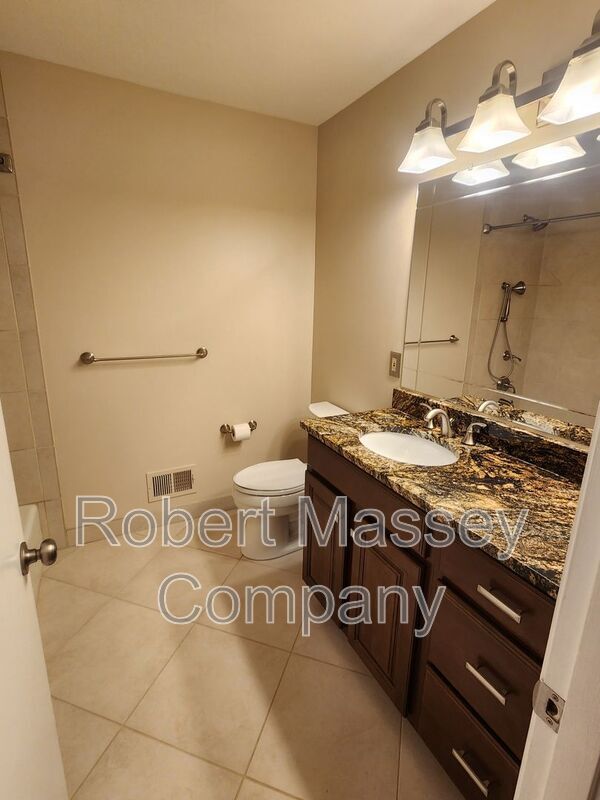 Building Photo - 2428 Merriwood Dr