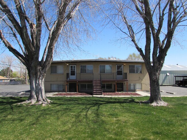 Building Photo - 2851 W 8750 S