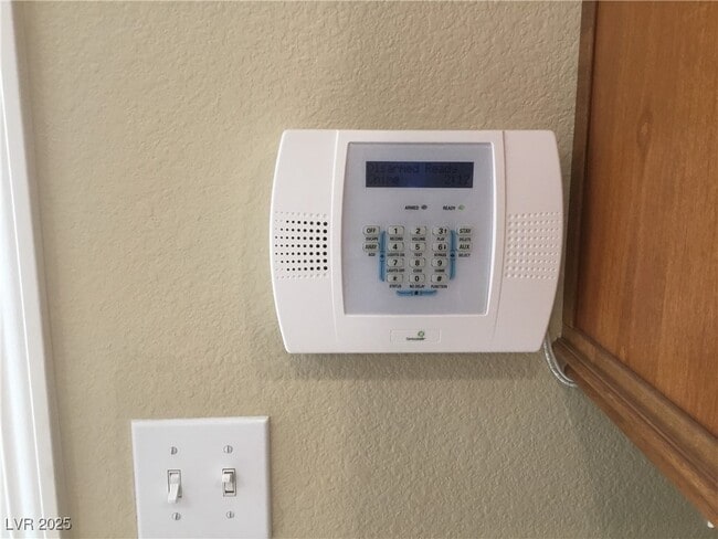 Building Photo - 8277 W Wildwood Glen Dr