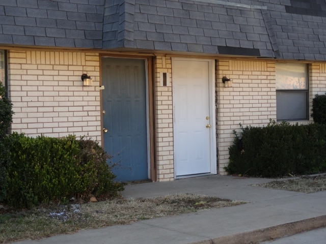 Building Photo - Green West Apartments