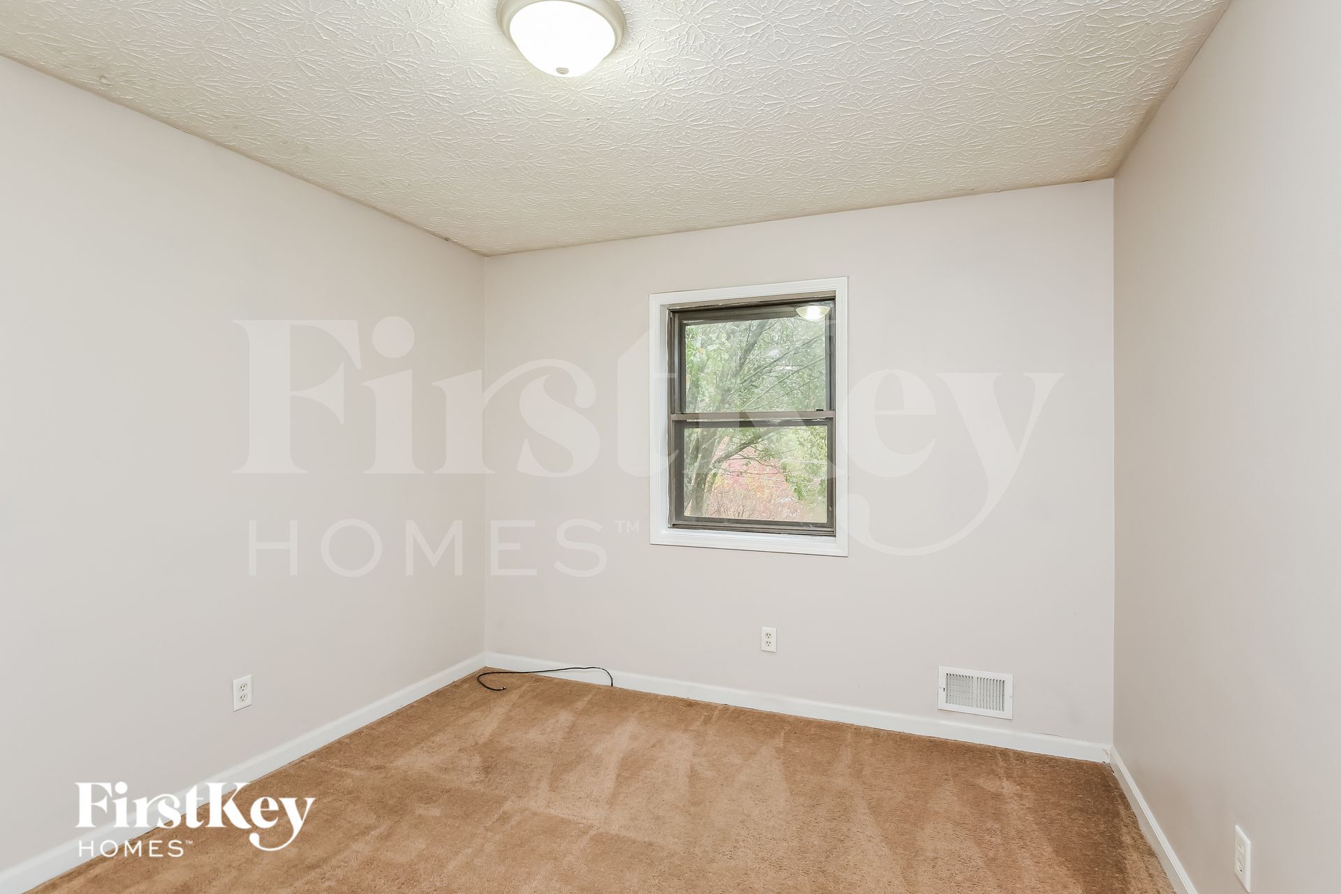 Building Photo - 4949 Dana Dr NE