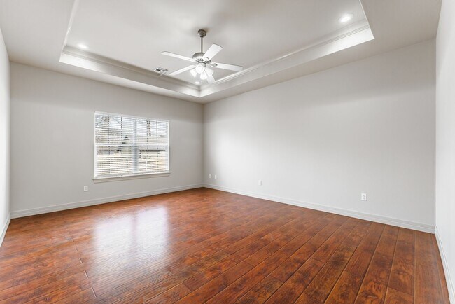 Building Photo - Charming 4-Bedroom Home in Rogers with Beautiful Natural Light!