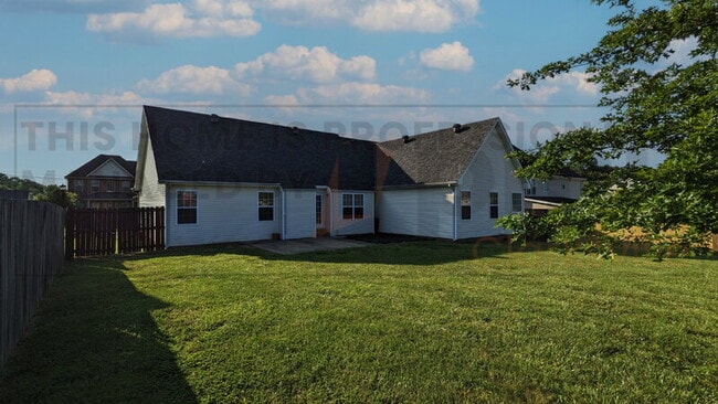 Building Photo - 3012 Outfitters Dr