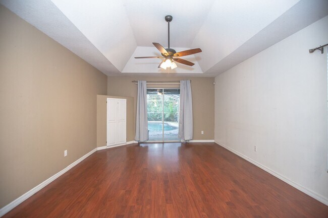 Building Photo - FOR RENT!!! STUNNING AND SPACIOUS 5 BEDROOM SINGLE FAMILY HOME...