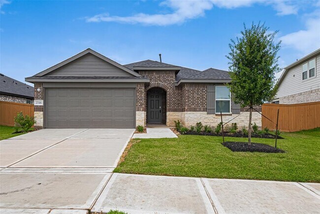 Primary Photo - 27306 Sunterra Village Dr