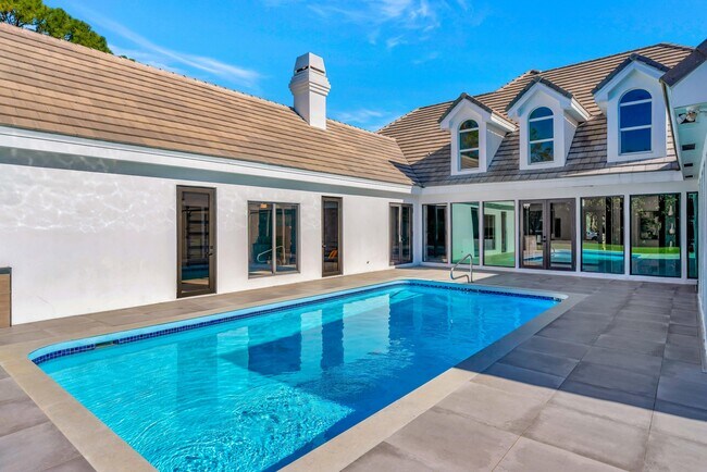 Building Photo - 7693 Steeplechase Dr