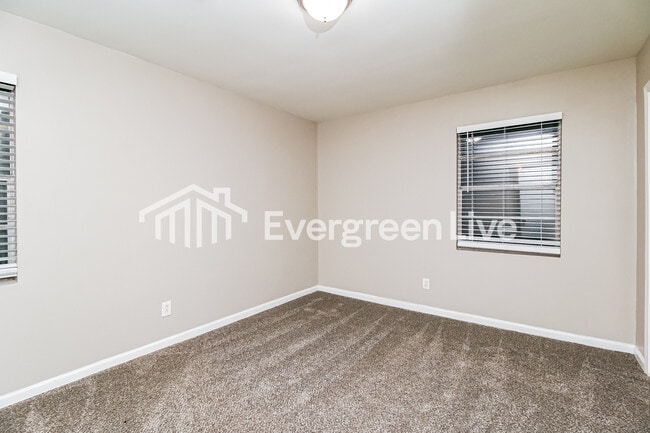 Building Photo - 4635 Richard Rd