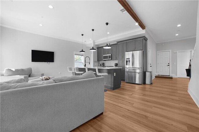 Building Photo - 957 Ashby Grove SW