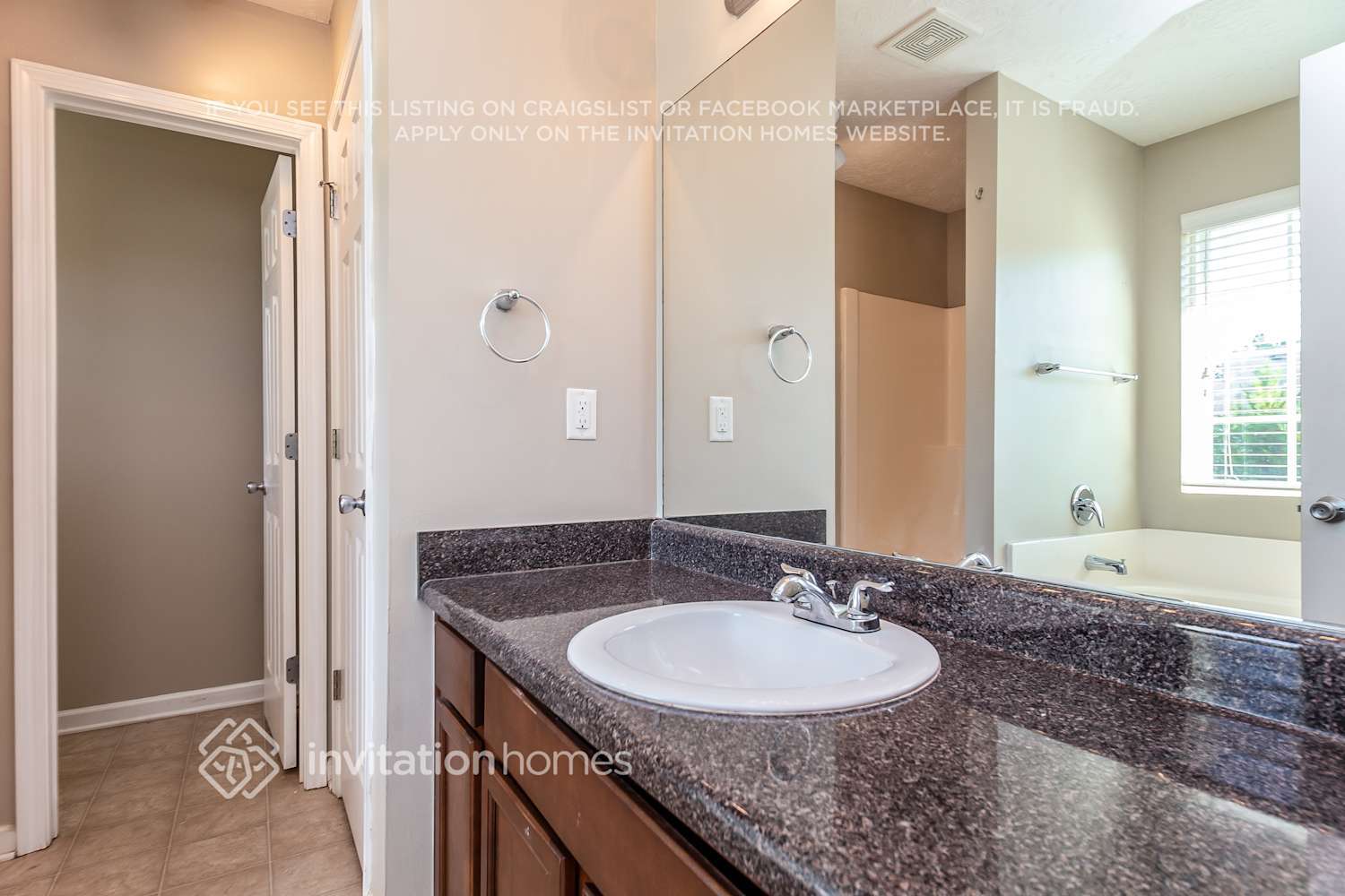 Building Photo - 72 Glazier Farms Ct