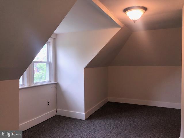 Building Photo - 920 Collings Ave