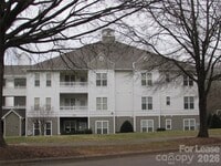 Building Photo - 10125 Westmoreland Rd