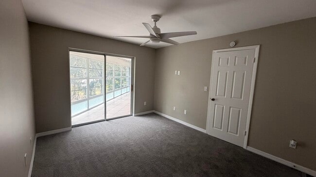 Building Photo - 3302 SE Aster Ln