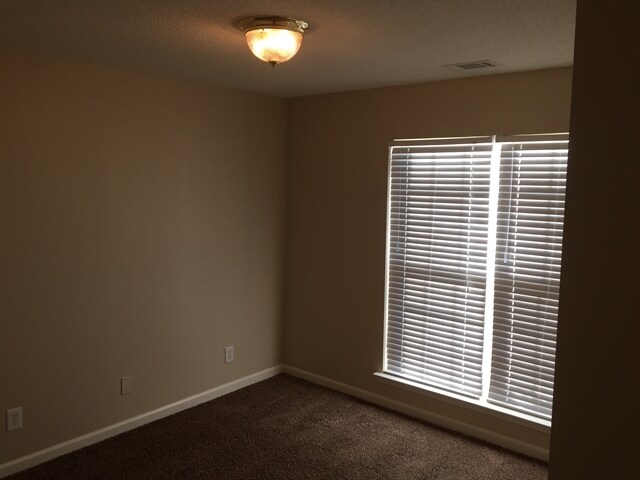 Building Photo - 134 Nandina Way