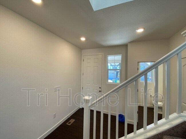 Building Photo - 6325 Stablecross Trl