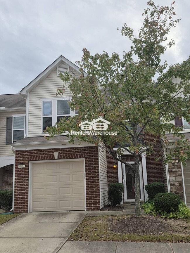 Building Photo - Beautiful 3-bedroom townhome in North Rale...