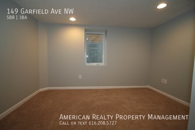 Building Photo - 149 Garfield Ave NW