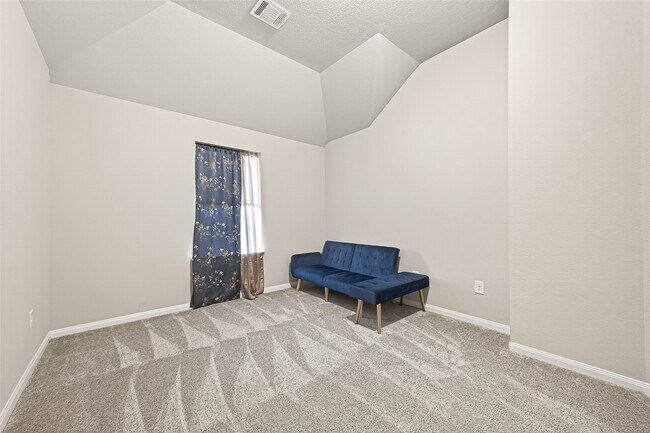 Building Photo - 17685 Martin Crk Ln