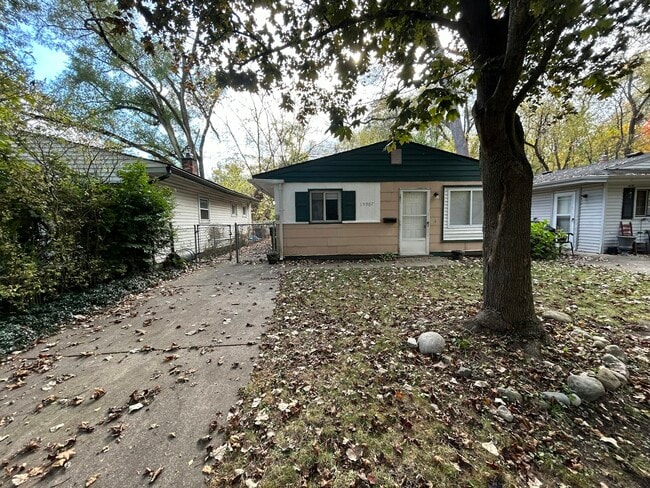 Building Photo - 15907 Knight