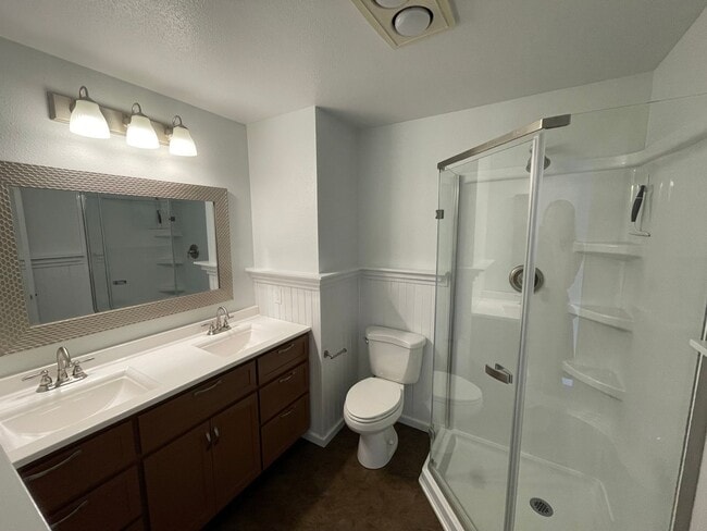 Building Photo - 2409 32nd St