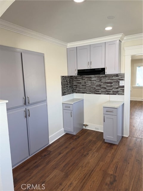 Building Photo - 1305 E 17th St