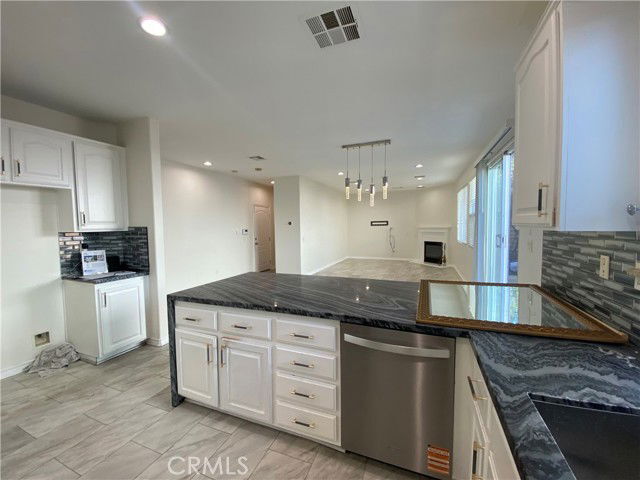 Building Photo - 19303 Cohasset St