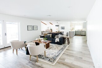 Building Photo - Stunning Remodel near Old Town!