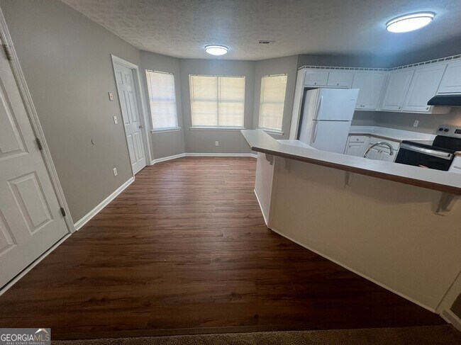 Building Photo - 115 Falcon Ridge Dr
