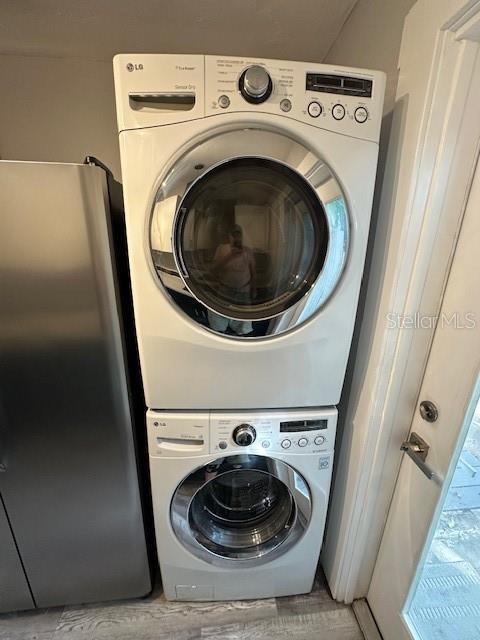 Building Photo - 1800 Lucerne Ter