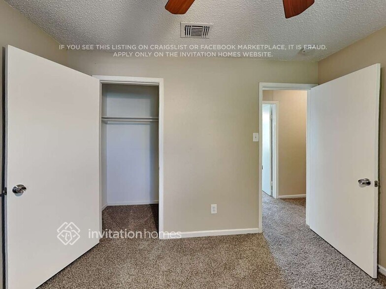Building Photo - 6001 Rocky Point Dr