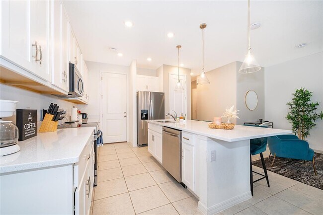 Building Photo - 1013 Plantation Ln