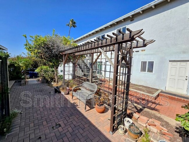 Building Photo - 1414 Manhattan Beach Blvd